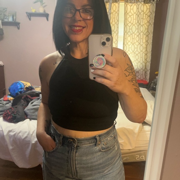 Meet your Posher, Kristina - Picture 2 of 3